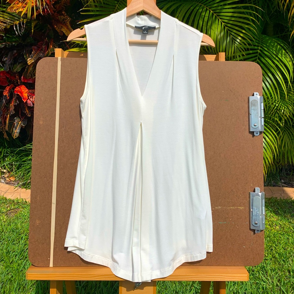 NWOT sleeveless top, size small